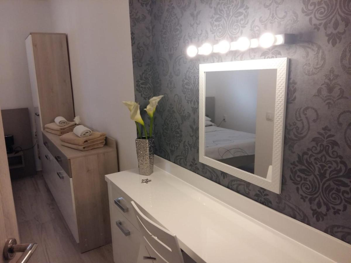 Apartment Vila Nina 佩特坎内 外观 照片
