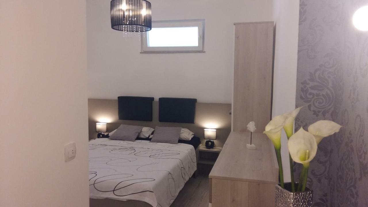 Apartment Vila Nina 佩特坎内 外观 照片