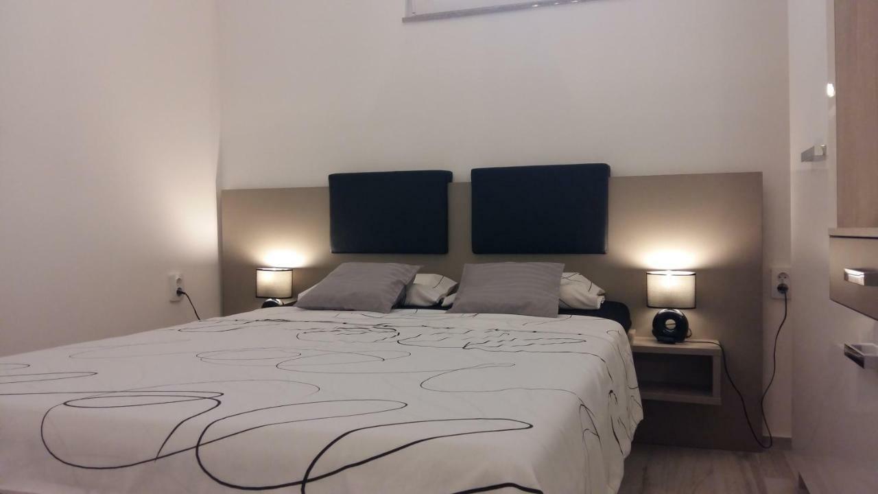 Apartment Vila Nina 佩特坎内 外观 照片
