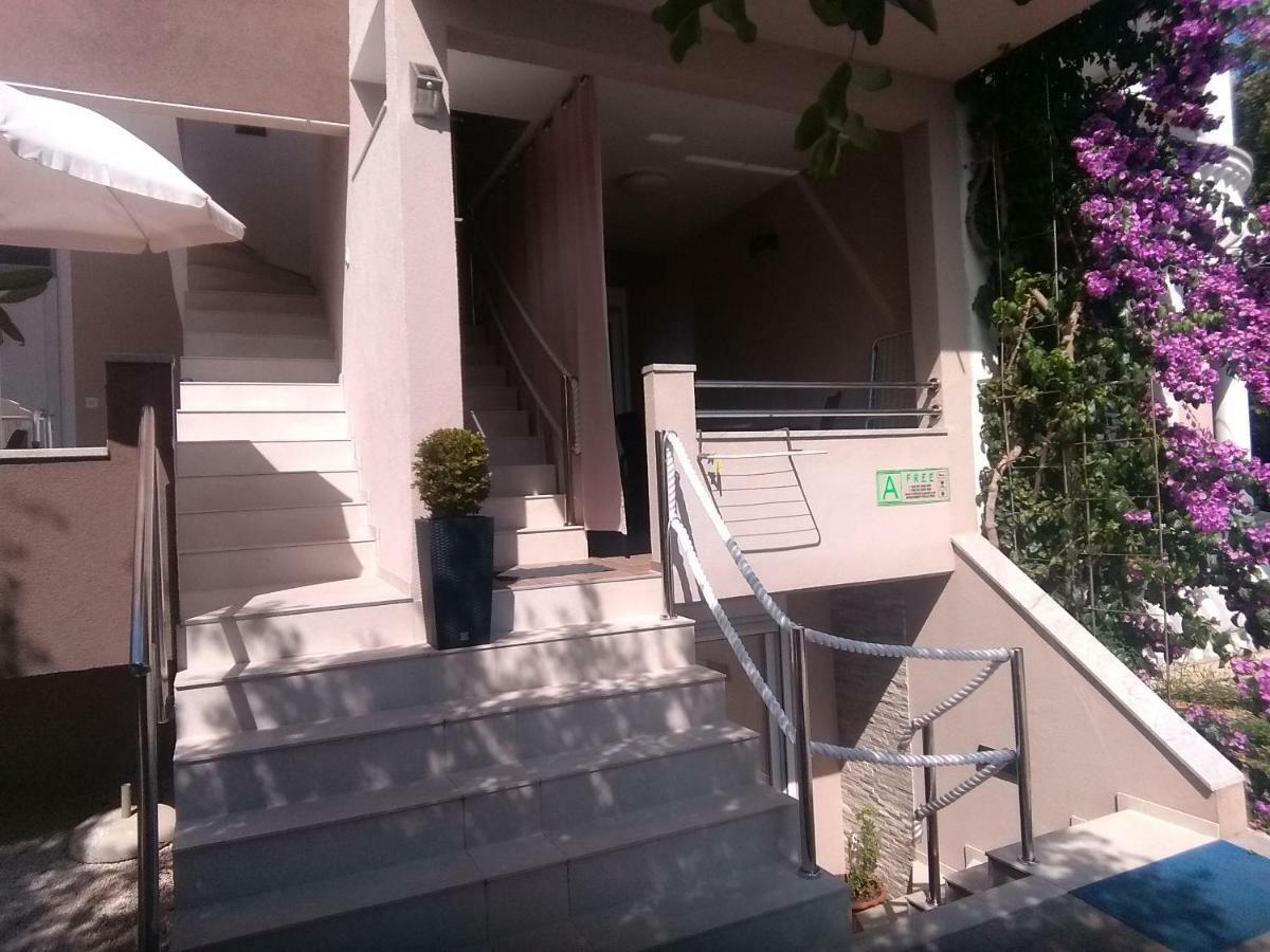 Apartment Vila Nina 佩特坎内 外观 照片
